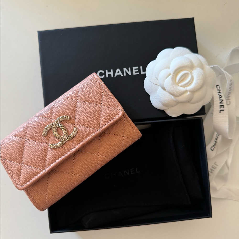 💞Authentic💞Chanel Card Holder - 23P Rose Beige Flap O Card Holder